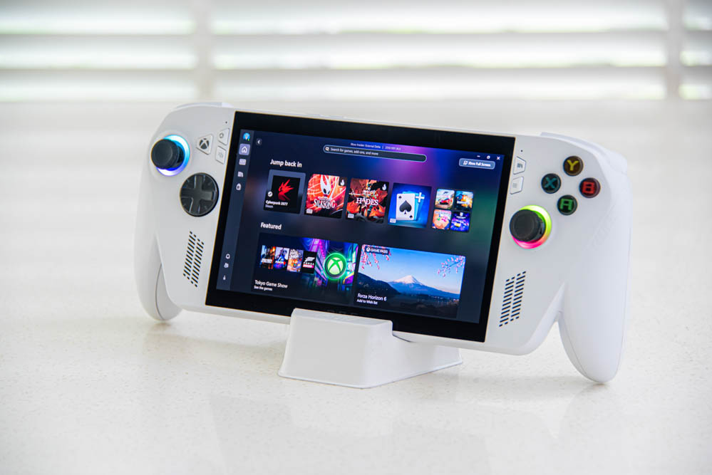 ASUS chính thức ra mắt ROG Xbox Ally và Xbox Ally X - Máy chơi game cầm tay ROG Xbox đầu tiên tại Việt Nam