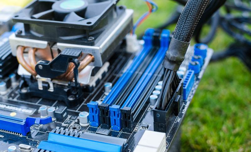 Hãy kiểm tra lại các đầu kết nối của nguồn và mainboard